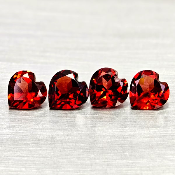 Natural Purplish Red Rhodolite Garnet 3.58 Ct. 4 Pcs Heart Shape 6 x 5.9 Mm Gemstones From (1 of 3)