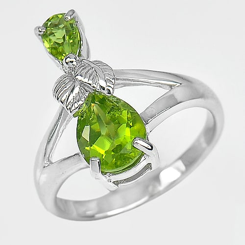 Natural Green Peridot 925 Sterling Silver Ring Jewelry Size 8 (1 of 3)