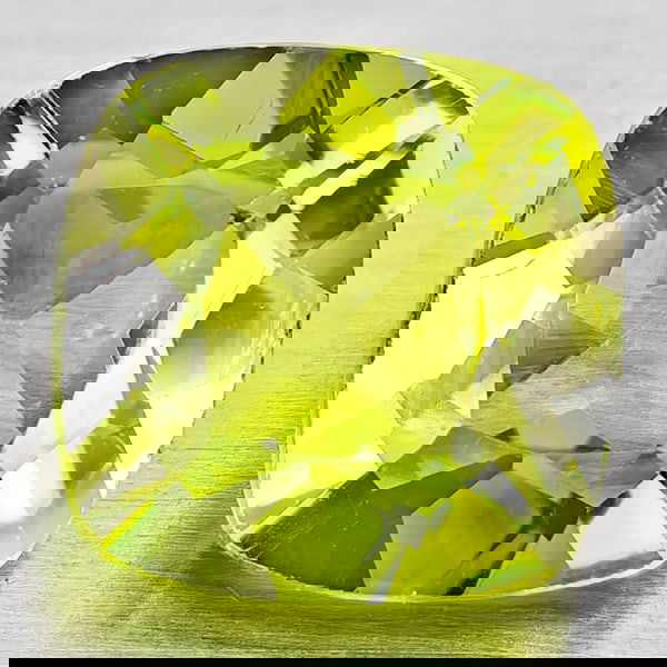 Natural Green Peridot 1.26 Ct. Cushion Shape 6.3 Mm Gemstones From Pakistan: Product ID: 805317353 Product Name: Natural Peridot Weight: 1.26 CT. Size: 6.3 x 6.3 x 3.9 MM. Shape: Cushion Shape Color: Green Clarity:VSI Luster: Good Gems Origin: Pakistan Treatment: Unheated Crys