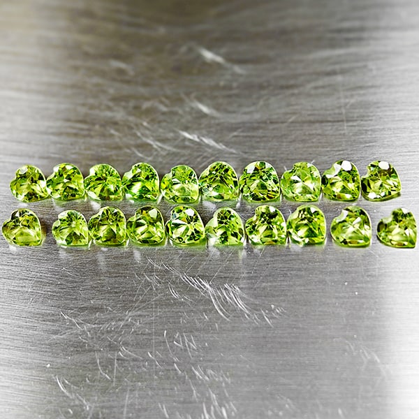Natural Green Peridot 4.86 Ct. 20 Pcs. VVS Heart Shape 4.1 x 4 Mm. Gemstones From Pakistan: Product ID: 805316991 Product Name: Natural Peridot Weight: 4.86 CT. Size: 4.1 x 4 x 2.3 MM. Shape: Heart Color: Green Clarity:VVS Luster: Good Gems Origin: Pakistan Treatment: Unheated Crystal Struct