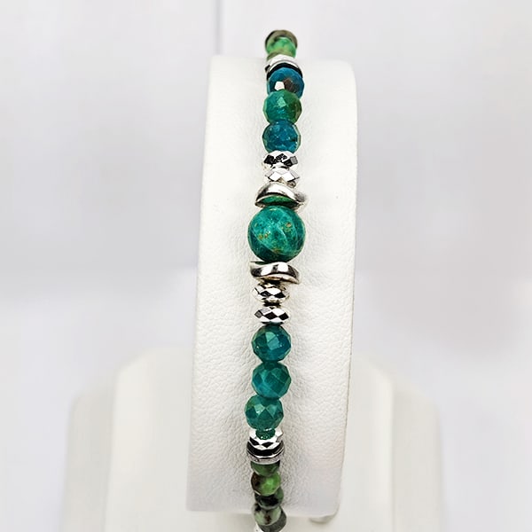 Natural Apatite 952 Sterling Silver Bracelet Jewelry Max Length 6 Inch.: Product ID: 808500260 Product Type: 925 Sterling Silver Fine Jewelry Jewelry Weight: 22.56 Grams. Gemstones Color: Blue Green Metal: Solid Silver 92.5%. Gemstone Detail: Apatite At Your Service: At Tr
