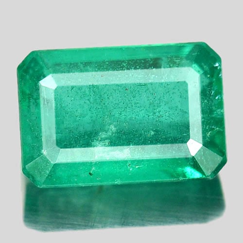 Natural Green Emerald 1.50 Ct. Octagon Shape 7.96 x 5.35 Mm. Gemstone From Columbia: Product ID: 802403788 Product Name: Natural Emerald Weight: 1.50 CT. Size: 7.96 x 5.35 x 3.77 MM. Shape: Octagon Color: Green Clarity:SI1 Luster: Good Gems Origin: Columbia Treatment: Unheated Crystal