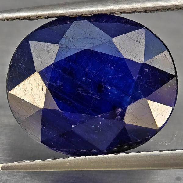 Natural Blue Sapphire 8.18 Ct. Oval Shape 13 x 11 Mm Gemstone from Madagascar: Product ID: 806012300 Product Name: Natural Blue Sapphire Weight: 8.18 CT. Size: 13 x 11 x 6.3 MM. Shape: Oval Color: Blue Clarity:SI1 Luster: Good Gems Origin: Madagascar Treatment: Heated (Lead-glas