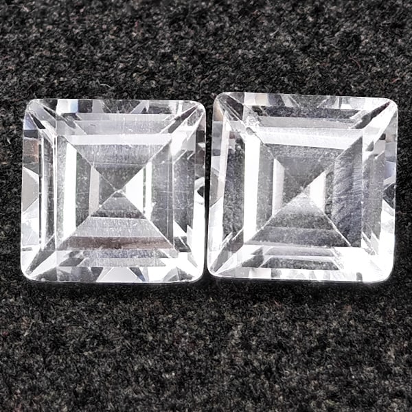 Natural White Topaz 2.87 Ct. 2 Pcs. Square Shape 6.1 Mm Gemstones From Brazil: Product ID: 807168526 Product Name: Natural Topaz Weight: 2.87 CT. Size: 6.1 x 6.1 x 4.1 MM. Shape: Square Color: White Clarity:VSI Luster: Good Gems Origin: Brazil Treatment: Unheated Crystal Structu