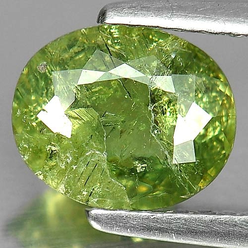 Natural Green Demantoid Garnet 1.81 Ct. Oval Shape 8.3 x 6.9 Mm Gemstone from Madagascar: Product ID: 802919337 Product Name: Natural Demantoid Weight: 1.81 CT. Size: 8.3 x 6.9 x 3.5 MM. Shape: Oval Color: Green Clarity:SI Luster: Good Gems Origin: Madagascar , Africa Treatment: Unheated C