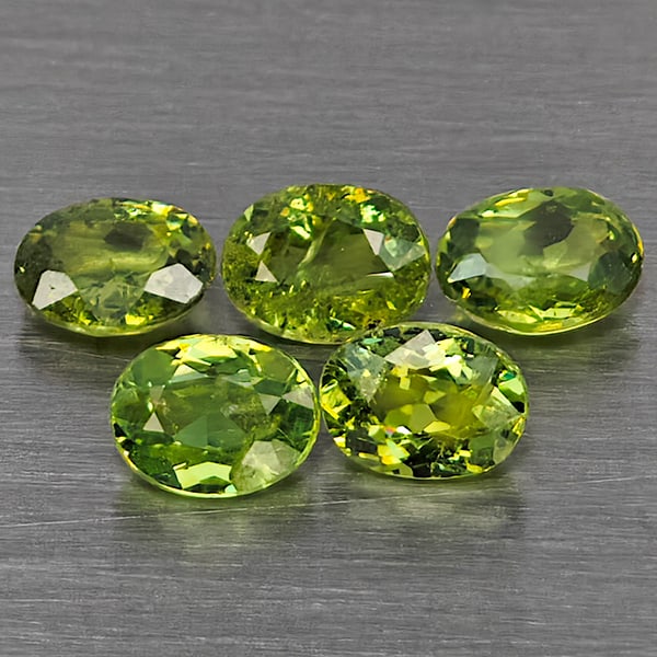 Natural Green Demantiod Garnet 1.30 Ct. 5 Pcs Oval Shape 4 x 3 Mm Gemstones From Madagascar (1 of 3)