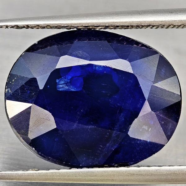 Natural Blue Sapphire 7.98 Ct. Oval Shape 14.3 x 11.4 Mm Gemstone from Madagascar: Product ID: 806012252 Product Name: Natural Blue Sapphire Weight: 7.98 CT. Size: 14.3 x 11.4 x 5.4 MM. Shape: Oval Color: Blue Clarity:SI1 Luster: Good Gems Origin: Madagascar Treatment: Heated (Lead-