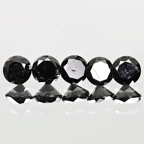 Natural Black Diamond 1.05 Ct. 5 Pcs Round Diamond Cut 3.5 Mm: Product ID: 502100207 Product Name: Natural Natural Diamond Weight: 1.05 CT. Size: 3.5 x 3.5 x 2.3 MM. Shape: Round Diamond Cut Color: black Clarity:Opaque Luster: Good Gems Origin: Belgium Treatment: