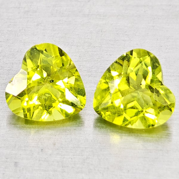 Natural Green Peridot 1.66 Ct. 2 Pcs Heart Shape 6 x 6 Mm Gemstones From Pakistan: Product ID: 805317337 Product Name: Natural Peridot Weight: 1.66 CT. Size: 6 x 6 x 3.7 MM. Shape: Heart Shape Color: Green Clarity:VSI - SI1 Luster: Good Gems Origin: Pakistan Treatment: Unheated Crys