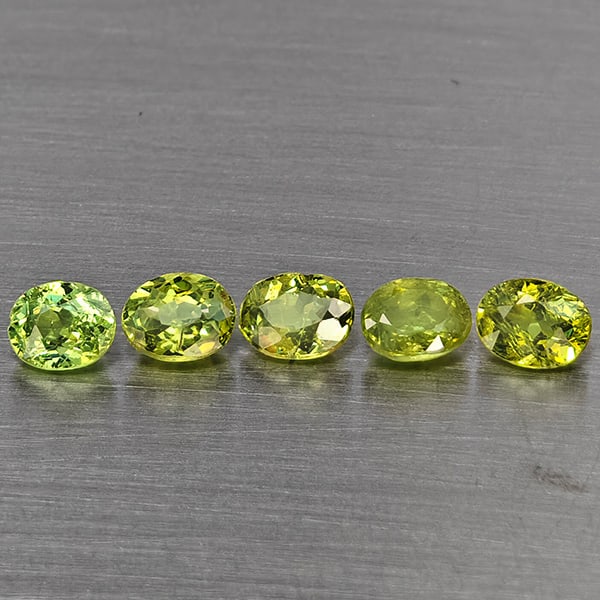 Natural Green Demantiod Garnet 1.29 Ct. 5 Pcs Oval Shape 4.2 x 3.2 Mm Gemstones From Madagascar (1 of 3)