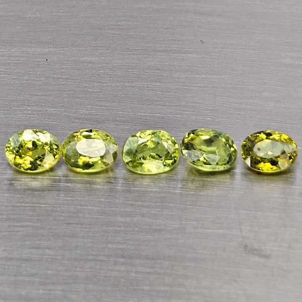 Natural Green Demantiod Garnet 1.24 Ct. 5 Pcs Oval Shape 4.2 x 3.2 Mm Gemstones From Madagascar (1 of 3)