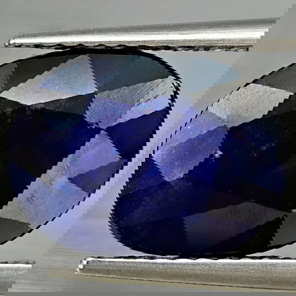 Natural Blue Sapphire 4.94 Ct. Oval Shape 11.5 x 8.9 Mm Gemstone from Madagascar: Product ID: 806012265 Product Name: Natural Blue Sapphire Weight: 4.94 CT. Size: 11.5 x 8.9 x 5 MM. Shape: Oval Shape Color: Blue Clarity:SI1 Luster: Good Gems Origin: Madagascar Treatment: Heated (Le