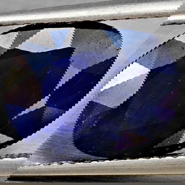 Natural Blue Sapphire 5.52 Ct. Oval Shape 11.9 x 9.6 Mm Gemstone from Madagascar: Product ID: 806012236 Product Name: Natural Blue Sapphire Weight: 5.52 CT. Size: 11.9 x 9.6 x 5 MM. Shape: Oval Shape Color: Blue Clarity:SI1 Luster: Good Gems Origin: Madagascar Treatment: Heated (Le
