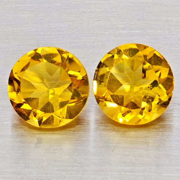Natural Yellow Citrine 2.53 Ct. 2 Pcs Round Shape 7 Mm Gemstones From Brazil: Product ID: 801815352 Product Name: Natural Citrine Weight: 2.53 CT. Size: 7 x 7 x 4.5 MM. Shape: Round Shape Color: Yellow Clarity:VSI - SI1 Luster: Good Gems Origin: Brazil Treatment: Unheated Cryst