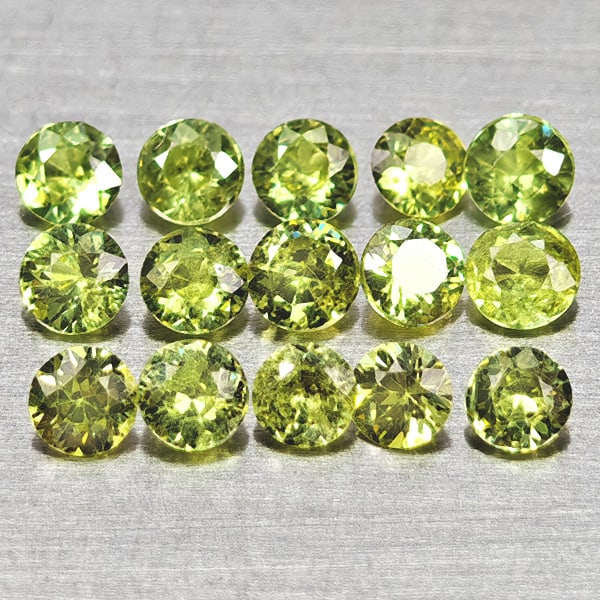 Natural Yellowish Green Demantoid Garnet 0.67 Ct. 15 Pcs Round Diamond Cut 2.1 Mm Gemstones From: Product ID: 802936790 Product Name: Natural Demantoid Weight: 0.67 CT. Size: 2.1 x 2.1 x 1.4 MM. Shape: Round Diamond Cut Color: Yellowish Green Clarity:VSI Luster: Good Gems Origin: Madagascar Treatm