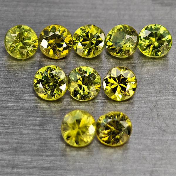 Natural Green Demantiod Garnet 0.85 Ct. 10 Pcs Round Diamond Cut Gemstones From Madagascar: Product ID: 802937430 Product Name: Natural Demantoid Weight: 0.85 CT. Size: 3.2 x 3.2 x 2.2 to 2.5 x 2.5 x 1.5 MM. Shape: Round Diamond Cut Color: Green Clarity:SI1 Luster: Good Gems Origin: Madagasc