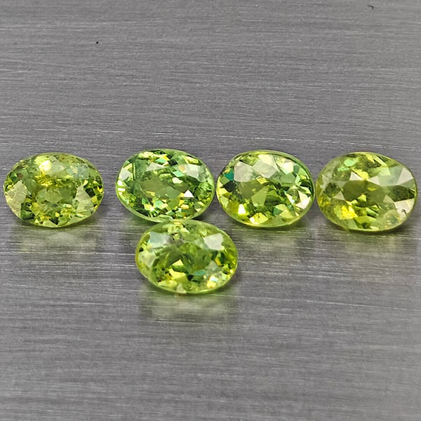 Natural Green Demantiod Garnet 1.31 Ct. 5 Pcs Oval Shape 4.2 x 3.2 Mm. Gemstones From Madagascar (1 of 3)