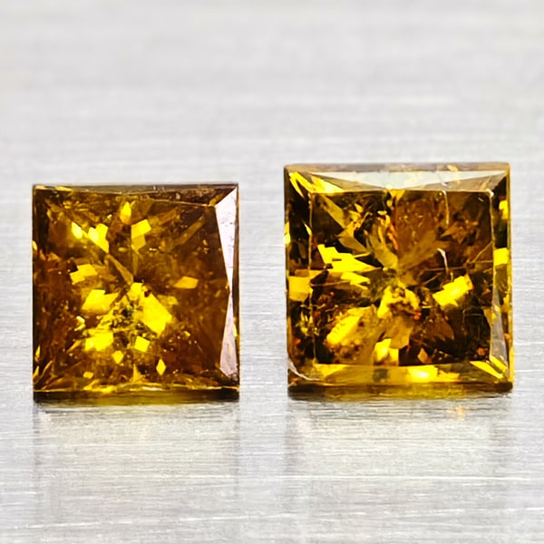 Natural Red Yellow Loose Diamond 0.29 Ct. 2 Pcs. Square Princess Cut: Product ID: 502100219 Product Name: Natural Enhanced Diamond Weight: 0.29 CT. Size: 2.7 x 2.7 x 2 MM. Shape: Square Princess Cut Color: Red Yellow Clarity:SI1 Luster: Good Gems Origin: Belgium Treatme