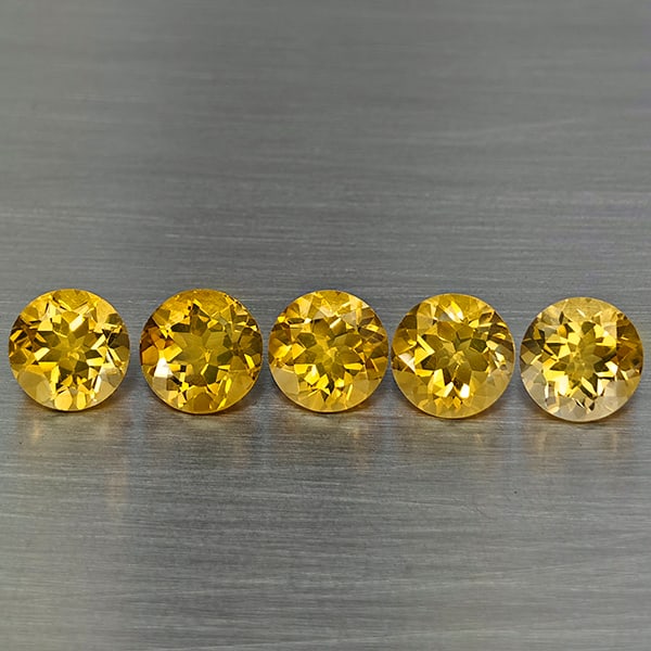 Natural Yellow Citrine 5.53 Ct. 5 Pcs Round Shape 7.2 Mm Gemstone from Brazil: Product ID: 801815441 Product Name: Natural Citrine Weight: 5.53 CT. Size: 7.2 x 7.2 x 4.4 MM. Shape: Round Shape Color: Yellow Clarity:VSI Luster: Good Gems Origin: Brazil Treatment: Unheated Crystal