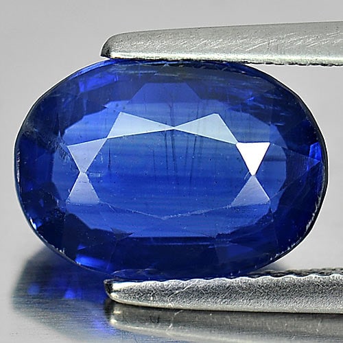 Natural Blue Kyanite 4.40 Ct. Oval Shape 11.5 x 8.3 Mm. Unheated Gemstone Sri - Lanka: Product ID: 804204079 Product Name: Natural Kyanite Weight: 4.40 CT. Size: 11.5 x 8.3 x 4.6 MM. Shape: Oval Color: Blue Clarity:SI1 Luster: Good Gems Origin: Sri - Lanka Treatment: Unheated Crystal St