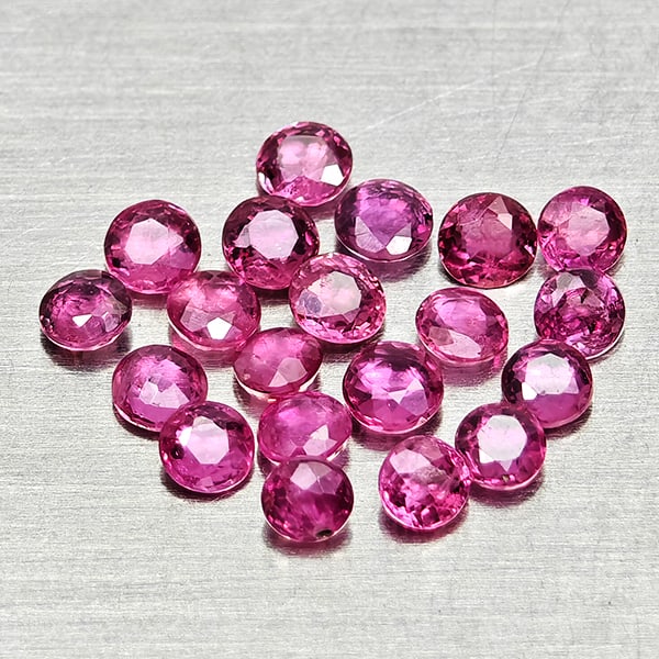 Natural Pinkish Red Ruby 1.17 Ct. 20 Pcs Round Shape 2.3 Mm Gemstones From Thailand: Product ID: 805935387 Product Name: Natural Ruby Weight: 1.17 CT. Size: 2.3 x 2.3 x 1.3 MM. Shape: Round Color: Pinkish Red Clarity:VSI - SI1 Luster: Good Gems Origin: Thailand Treatment: Heated Cryst