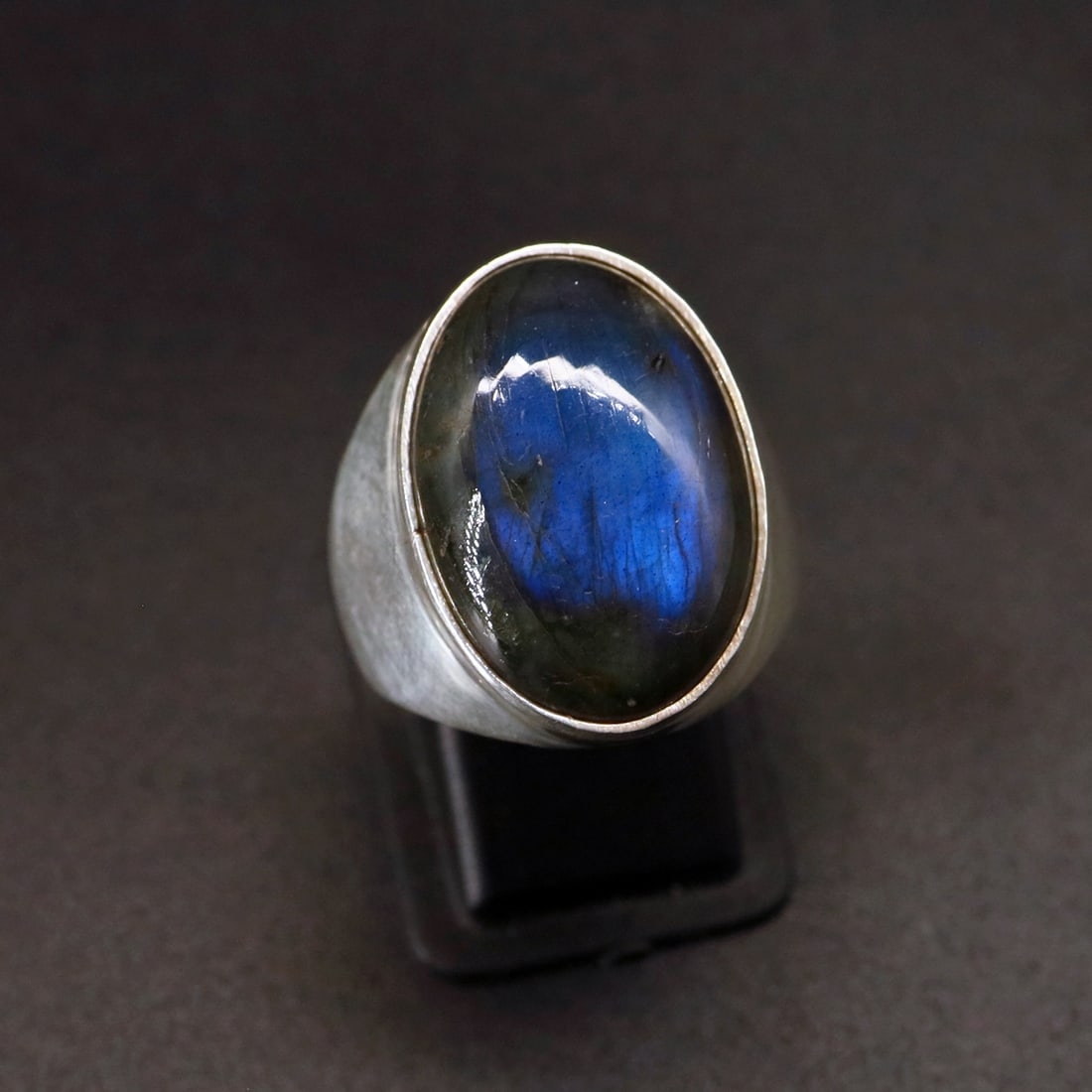 Natural Labradorite Handmade Silver Plated Ring - 9 MM (1 of 3)