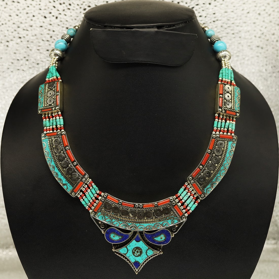 Turquoise & Coral Handmade Native American Necklace: Product ID: 250810160602 Product - Tibetan Handmade Necklace Gemstone - Natural Turquoise & Coral Size - 18 Inch Long Weight - 100 Gram Approx Metal - Brass & Copper mix Metal Origin - Nepal Country/R