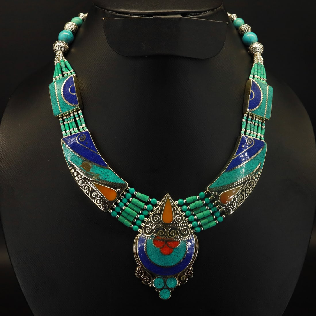 Tibetan Turquoise & Coral Handmade Choker Bold Necklace: Product ID: 251002145808 Product - Tibetan Handmade Necklace Gemstone - Natural Turquoise & Coral Size - 18 Inch Long Weight - 100 Gram Approx Metal - Brass & Copper mix Metal Origin - Nepal Country/R