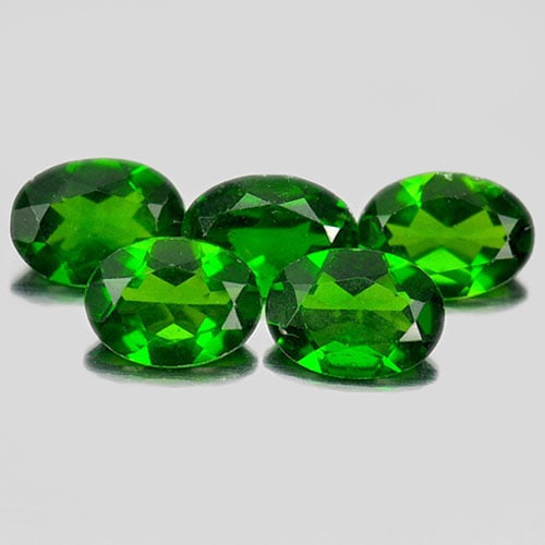 Natural Green Chrome Diopside 3.72 Ct. Oval Shape 7.2 x 5.2 Mm. 5 Pcs. Gemstones (1 of 3)