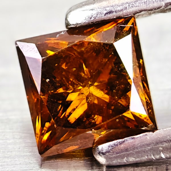 Natural Red Yellow Loose Diamond 0.39 Ct. Square Princess Cut 3.8 Mm From Belgium: Product ID: 502100264 Product Name: Natural Enhanced Diamond Weight: 0.39 CT. Size: 3.8 x 3.8 x 3 MM. Shape: Square Princess Cut Color: Red Yellow Clarity:SI1 Luster: Good Gems Origin: Belgium Treatme