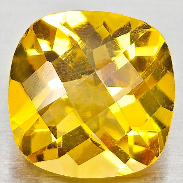 Natural Yellow Citrine 3.73 Ct. Cushion Checkerboard Cut 10 Mm Gemstone From Brazil: Product ID: 801815139 Product Name: Natural Citrine Weight: 3.73 CT. Size: 10 x 10 x 6.8 MM. Shape: Cushion Checkerboard Cut Color: Yellow Clarity:VVS - VSI Luster: Good Gems Origin: Brazil Treatment: