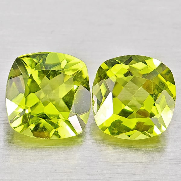 Natural Green Peridot 1.66 Ct. 2 Pcs Cushion Shape Gemstones from Pakistan: Product ID: 805317410 Product Name: Natural Peridot Weight: 1.66 CT. Size: 6 x 6 x 3.3 to 5.8 x 5.8 x 3.5 MM. Shape: Cushion Shape Color: Green Clarity:VSI Luster: Good Gems Origin: Pakistan Treatment
