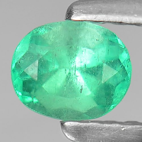 Natural Green Emerald 0.33 Ct. Oval Shape 4.6 x 3.8 Mm. Gemstone From Columbia (1 of 3)