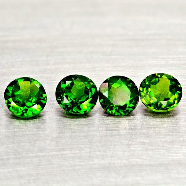 Natural Green Chrome Diopside 1.50 Ct. 4 Pcs Round Shape 4.6 to 2.6 Mm Gemstones (1 of 3)