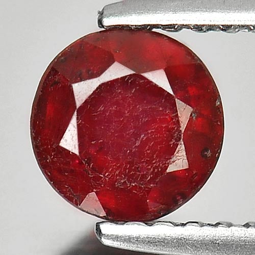Natural Red Ruby 1.09 Ct. Round Shape 5.7 Mm Gemstone from Madagascar (1 of 3)