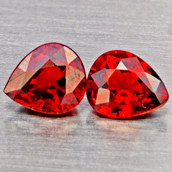 Natural Orangish Red Spessartine Garnet 1.38 Ct. 2 Pcs Pear Shape 5.6 x 4.5Mm Gemstones From Namibia: Product ID: 802937178 Product Name: Natural Garnet Weight: 1.38 CT. Size: 5.6 x 4.5 x 2.9 MM. Shape: Pear Shape Color: Orangish Red Clarity:VVS Luster: Good Gems Origin: Namibia Treatment: Unheated Cr