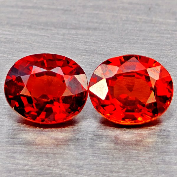 Natural Orangish Red Spessartine Garnet 1.43 Ct. 2Pcs Oval Shape 5.5 x 4.6 Mm Gemstones From Namibia: Product ID: 802937066 Product Name: Natural Garnet Weight: 1.43 CT. Size: 5.5 x 4.6 x 3 MM. Shape: Oval Shape Color: Orangish Red Clarity:VVS Luster: Good Gems Origin: Namibia Treatment: Unheated Crys
