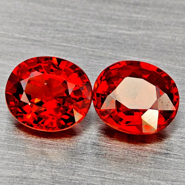 Natural Orangish Red Spessartine Garnet 1.96 Ct. 2Pcs Oval Shape 6 x 5.3 Mm Gemstones From Namibia: Product ID: 802937070 Product Name: Natural Garnet Weight: 1.96 CT. Size: 6 x 5.3 x 3.2 MM. Shape: Oval Shape Color: Orangish Red Clarity:VVS Luster: Good Gems Origin: Namibia Treatment: Unheated Crys