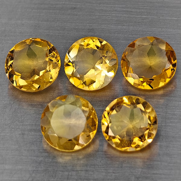 Natural Yellow Citrine 6.36 Ct. 5 Pcs Round Shape 7 Mm Gemstone From Brazil: Product ID: 801815499 Product Name: Natural Citrine Weight: 6.36 CT. Size: 7 x 7 x 4.5 MM. Shape: Round Color: Yellow Clarity:SI1 Luster: Good Gems Origin: Brazil Treatment: Unheated Crystal Structure