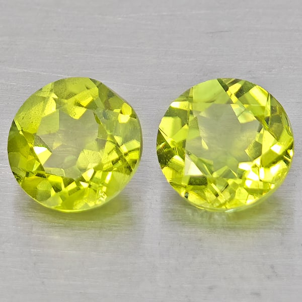 Natural Green Peridot 1.67 Ct. 2 Pcs Round Shape 5.9 Mm Gemstones from Pakistan: Product ID: 805317506 Product Name: Natural Rhodolite Weight: 1.67 CT. Size: 5.9 x 5.9 x 3.4 MM. Shape: Round Color: Green Clarity:VSI Luster: Good Gems Origin: Pakistan Treatment: Unheated Crystal St