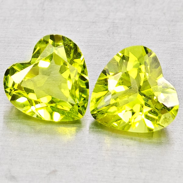 Natural Green Peridot 1.67 Ct. 2 Pcs Heart Shape 5.9 x 5.9 Mm Gemstones From Pakistan: Product ID: 805317346 Product Name: Natural Peridot Weight: 1.67 CT. Size: 5.9 x 5.9 x 3.7 MM. Shape: Heart Shape Color: Green Clarity:VSI - SI1 Luster: Good Gems Origin: Pakistan Treatment: Unheated