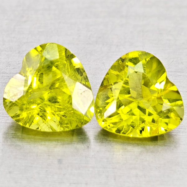 Natural Green Peridot 1.58 Ct. 2 Pcs Heart Shape 6 x 6 Gemstones From Pakistan (1 of 3)