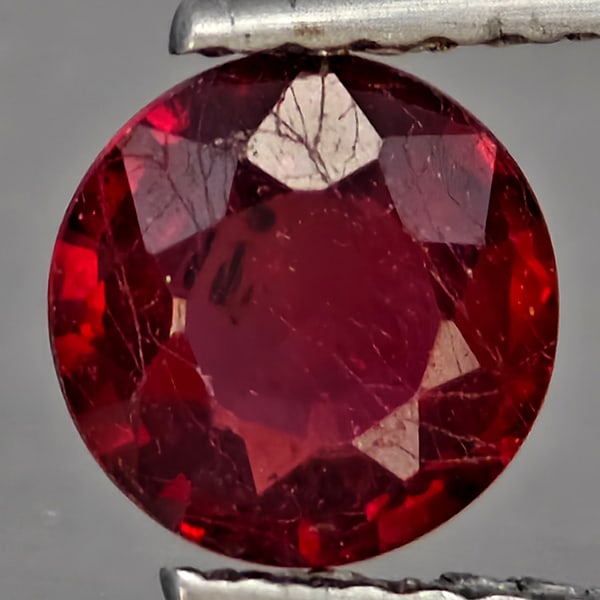 Natural Pinkish Red Ruby 1.00 Ct. Round Shape 6.1 Mm Gemstone From Madagascar (1 of 3)