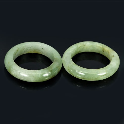 Natural Green Jade Rings 23.19 Ct. 2 Pcs. Round Shape Size 5 Gemstone: Product ID: 819809509 Product Name: Natural Jade Weight: 23.19 CT. Size: 21 x 21 MM. Shape: Round Color: White Green Clarity:Opaque Luster: Good Gems Origin: Thailand Treatment: Unheated Crystal Struc