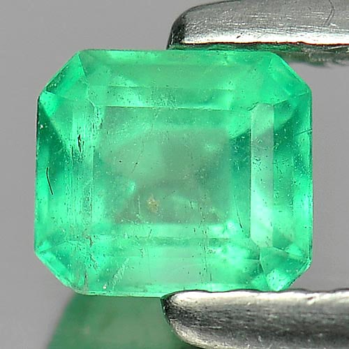 Natural Green Emerald 0.40 Ct. Octagon Shape 4.6 x 4 Mm. Gemstone From Columbia (1 of 4)