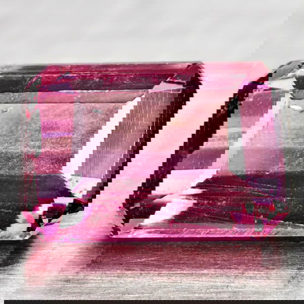 Naturar Purplish Pink Rhodolite Garnet 1.13 Ct. Octagon Shape 6.6 x 4.5 Mm Gemstone From Madagascar (1 of 3)