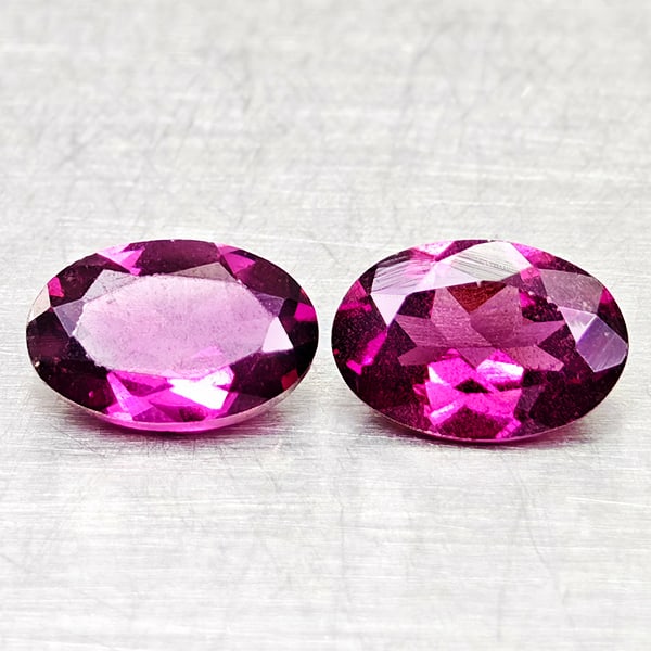 Natural Purplish Pink Rhodolite Garnet 0.97 Ct. 2 Pcs Oval Shape 6 x 4.1 Mm Gemstone From Madagascar: Product ID: 802936447 Product Name: Natural Rhodolite Weight: 0.97 CT. Size: 6 x 4.1 x 2.3 MM. Shape: Oval Color: Purplish Pink Clarity:VSI Luster: Good Gems Origin: Madagascar Treatment: Unheated Cry