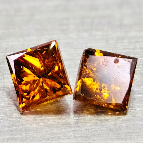 Natural Red Yellow Loose Diamond 0.26 Ct. 2 Pcs. Square Princess Cut 2.6 Mm: Product ID: 502100249 Product Name: Natural Enhanced Diamond Weight: 0.26 CT. Size: 2.6 x 2.6 x 2 MM. Shape: Square Princess Cut Color: Red Yellow Clarity:SI1 Luster: Good Gems Origin: Belgium Treatme