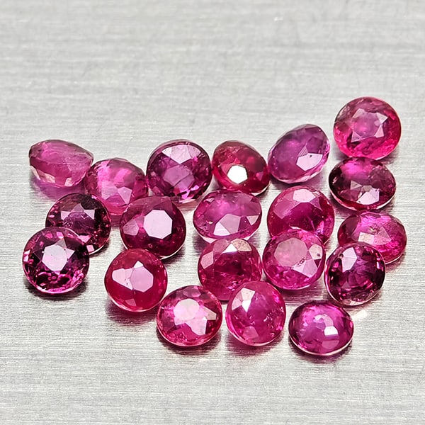 Natural Pinkish Red Ruby 1.34 Ct. 20 Pcs Round Shape 2.2 Mm Gemstones From Thailand (1 of 3)