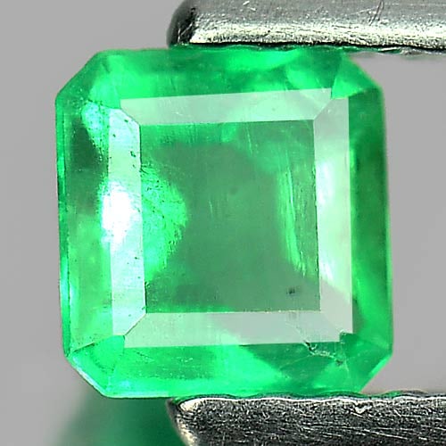 Natural Green Emerald 0.40 Ct. Octagon Shape 4.6 x 4.4 Mm. Gemstone From Columbia (1 of 3)